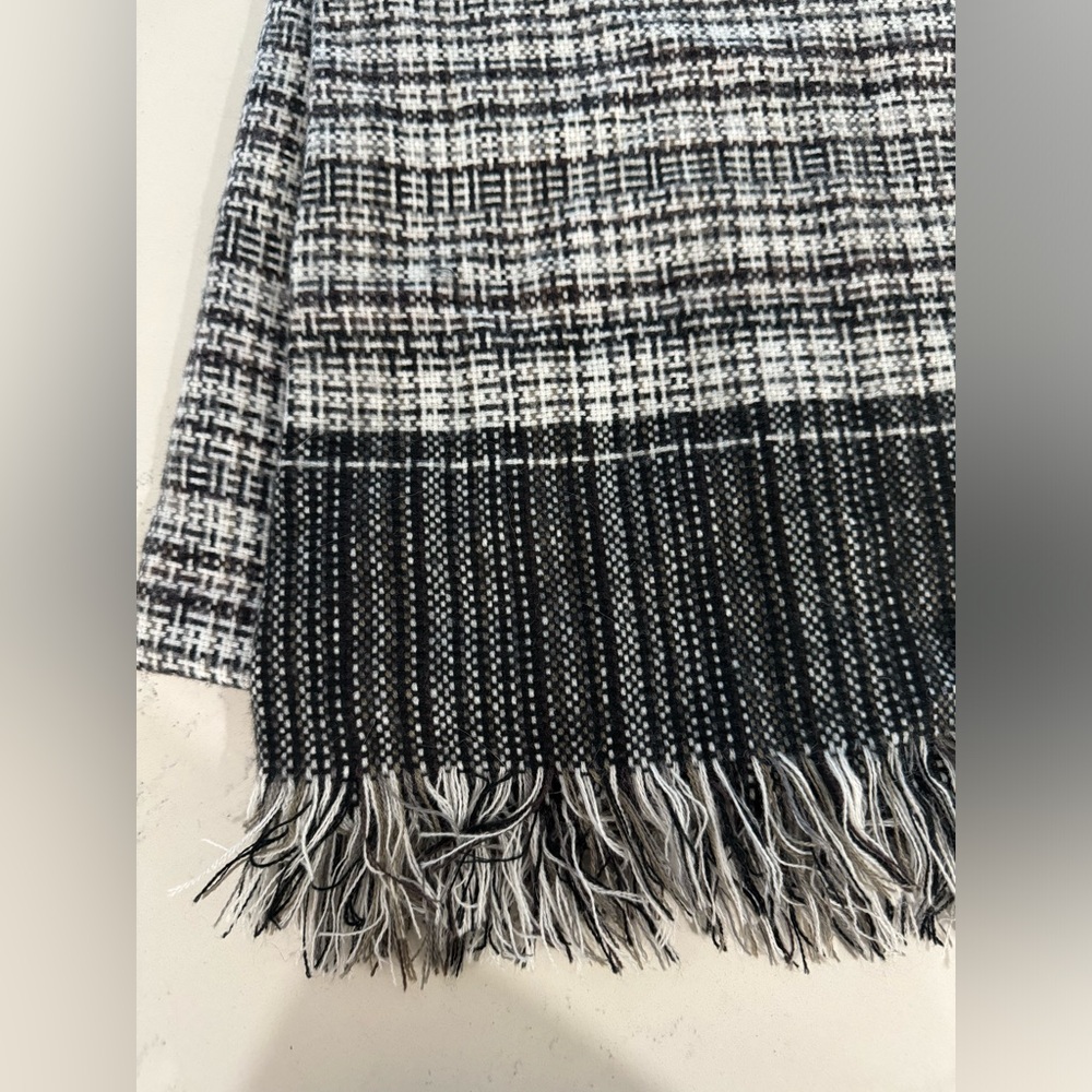 Elegant Black and White Checkered Scarf